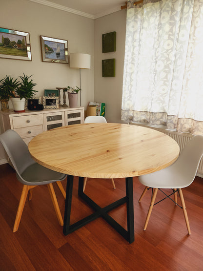 MESA DE COMEDOR REDONDA – 100 cm – Pino Radiata 30 mm + Base Metálica