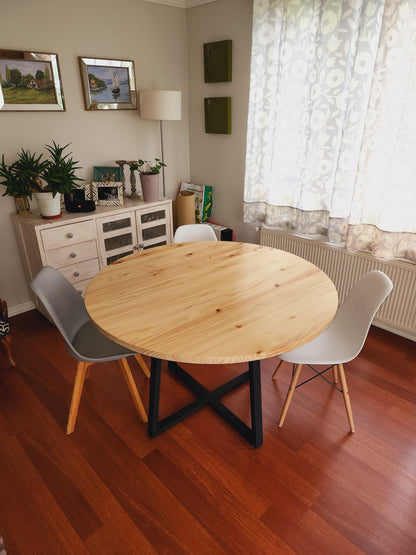 MESA DE COMEDOR REDONDA – 100 cm – Pino Radiata 30 mm + Base Metálica