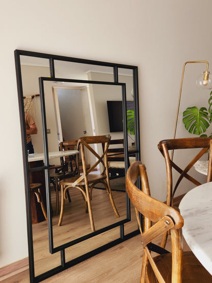 ESPEJO GEOMÉTRICO MODERNO – Marco Metálico Negro