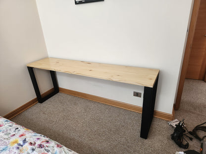 ESCRITORIO CORCHETE – 180×60×75 cm – Pino Radiata 30 mm + Estructura Metálica