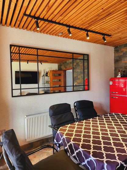 ESPEJO — Diseño Contemporáneo y Estructura Industrial