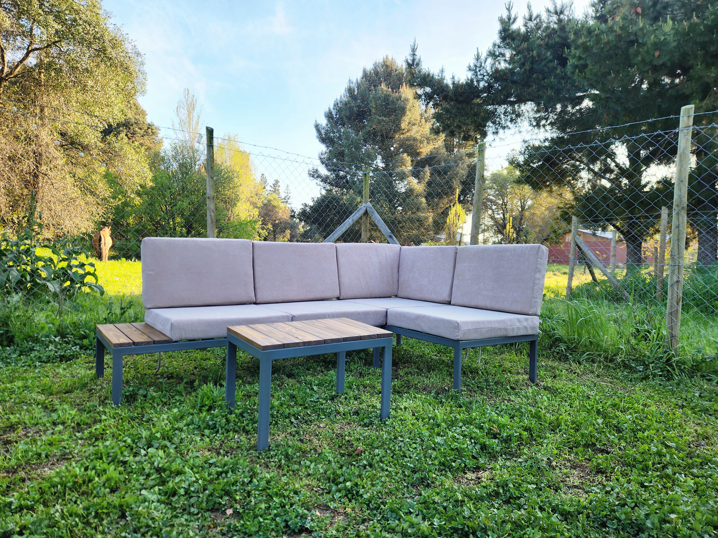 Juego de Terraza a Medida – Diseño Modular, Cómodo y Versátil