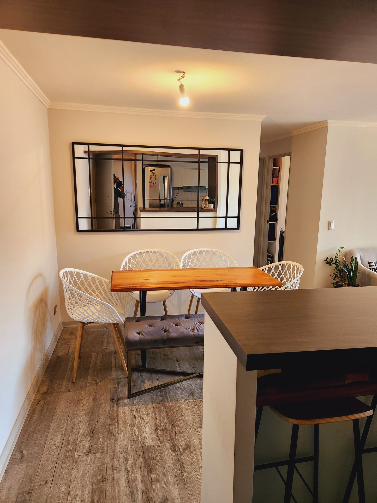 ESPEJO — Diseño Contemporáneo y Estructura Industrial