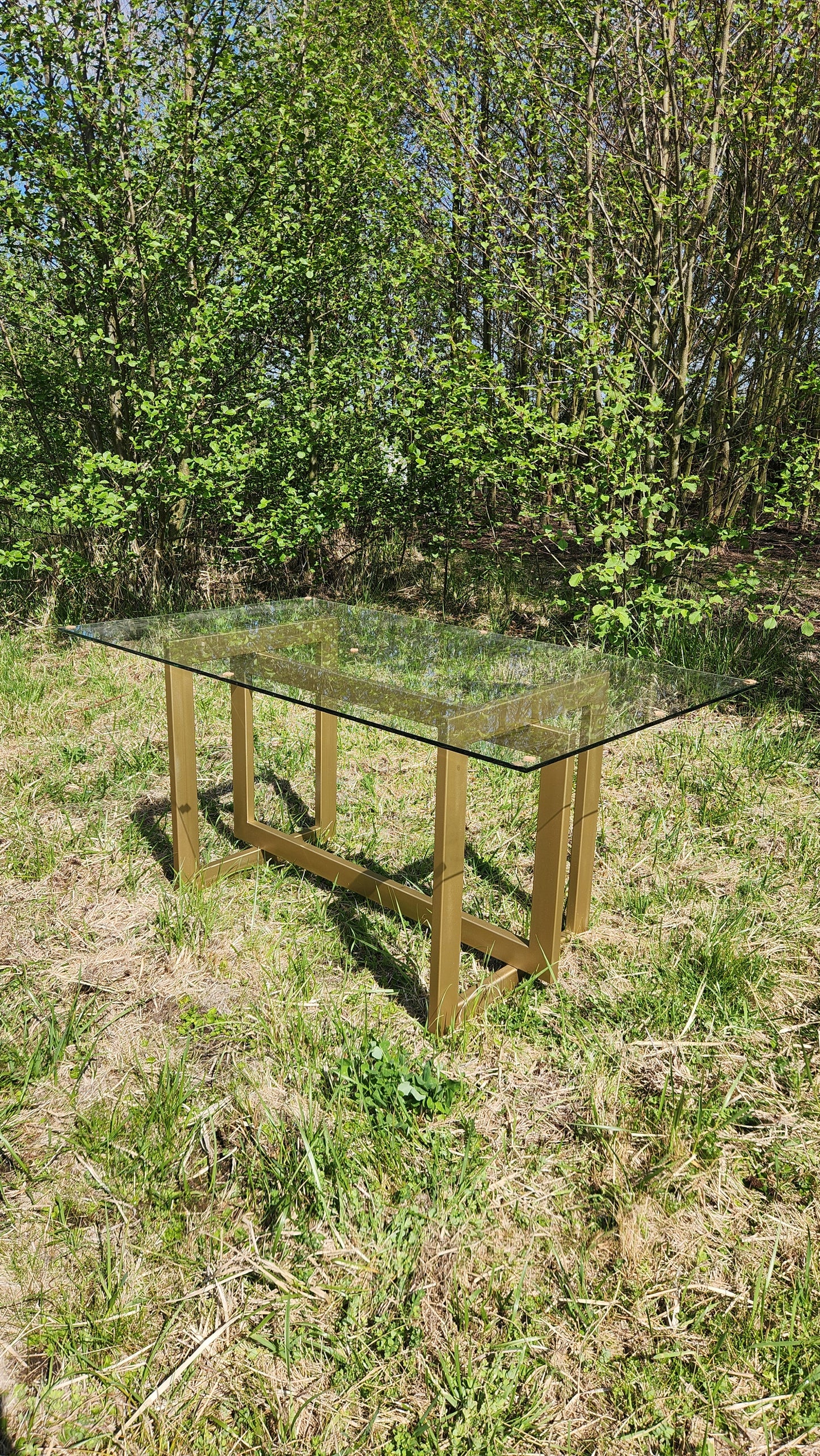 MESA DE COMEDOR – Vidrio Templado 10 mm + Base Metálica (Negro o Dorado)