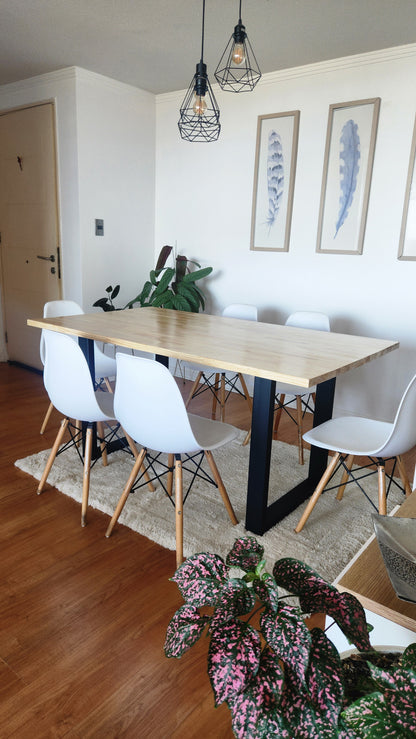 MESA DE COMEDOR – Pino Finger 29 mm + Vitrificado Natural + Base Metálica