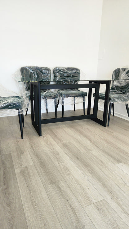 MESA DE COMEDOR – Vidrio Templado 10 mm + Base Metálica (Negro o Dorado)
