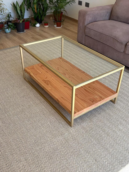 MESA DE CENTRO – Vidrio Templado + Pino Oregón + Estructura Dorada