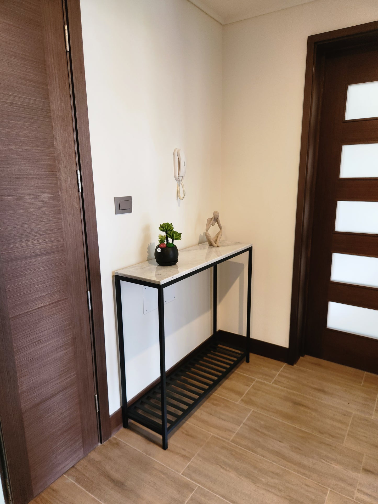 ARRIMO 100×30×90 cm – Cubierta Mármol Carrara + Repisa Inferior