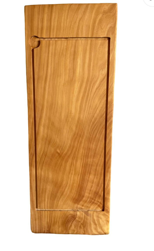 Tabla de Picoteo de Ciprés – 23 × 64 cm