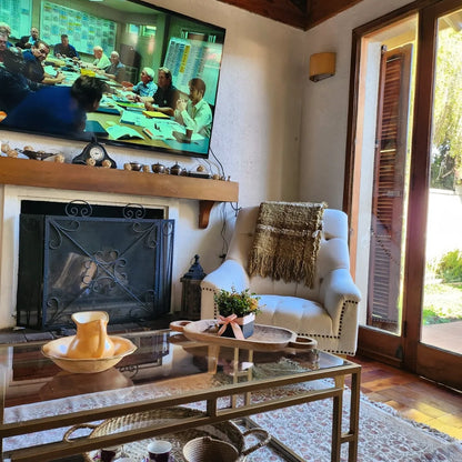 MESA DE CENTRO – Vidrio Templado + Estructura Metálica Plateada – Diseño Moderno Arquitectónico