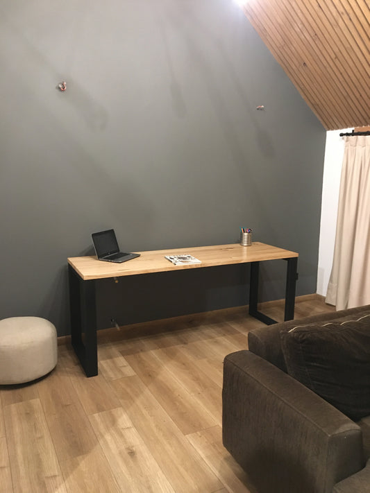 ESCRITORIO CORCHETE – 180×60×75 cm – Pino Radiata 30 mm + Estructura Metálica